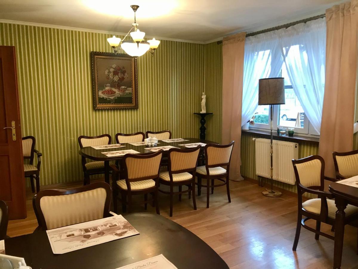 Dworek Biala Dama Nieborów Exterior foto