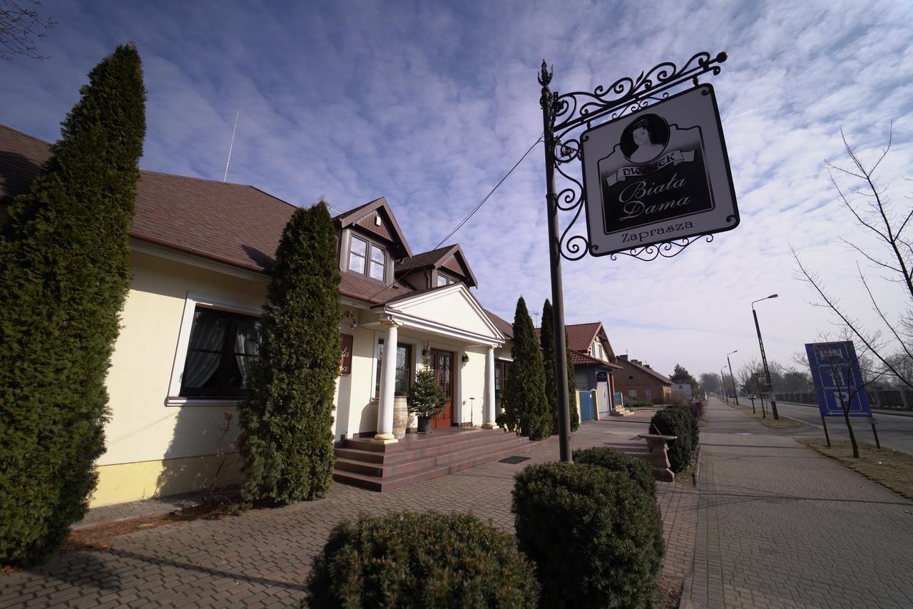 Dworek Biala Dama Nieborów Exterior foto